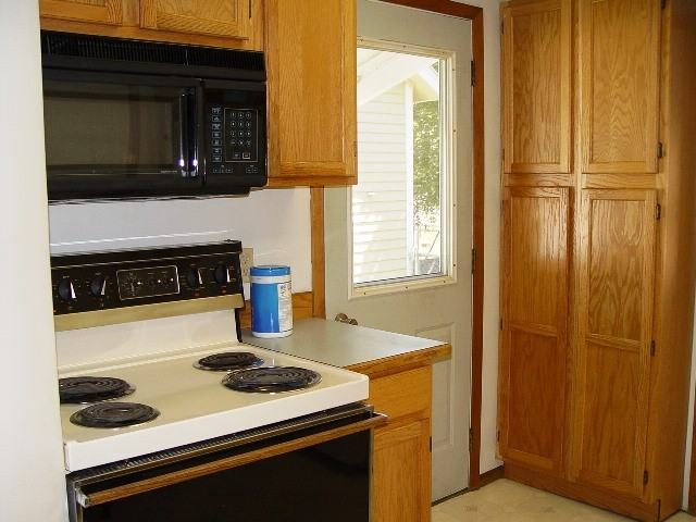 483 5th Avenue East N - Photo 7 of 14