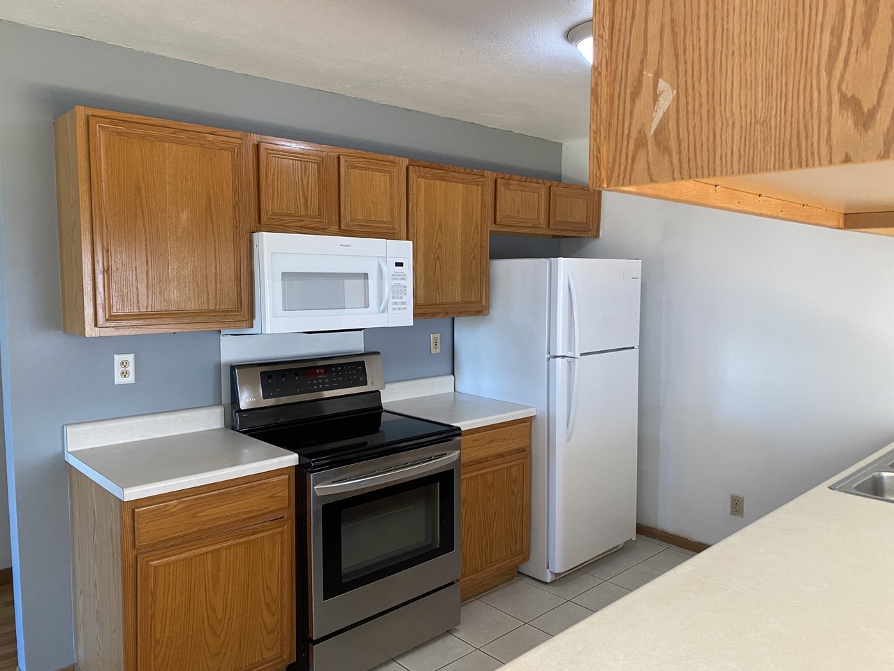 7412 Shillington Dr - Photo 2 of 5