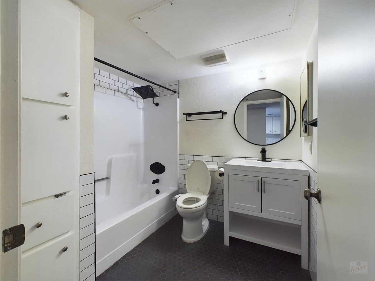 2104 Cullen Ave #4-117 - Photo 3 of 29