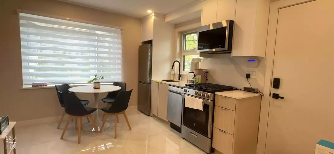 7708 Ontario St - Photo 2 of 10