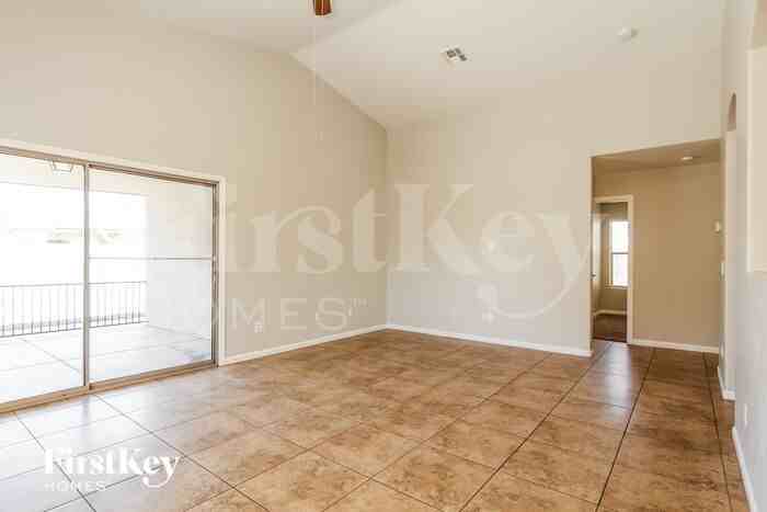 17270 W Pima St - Photo 2 of 16