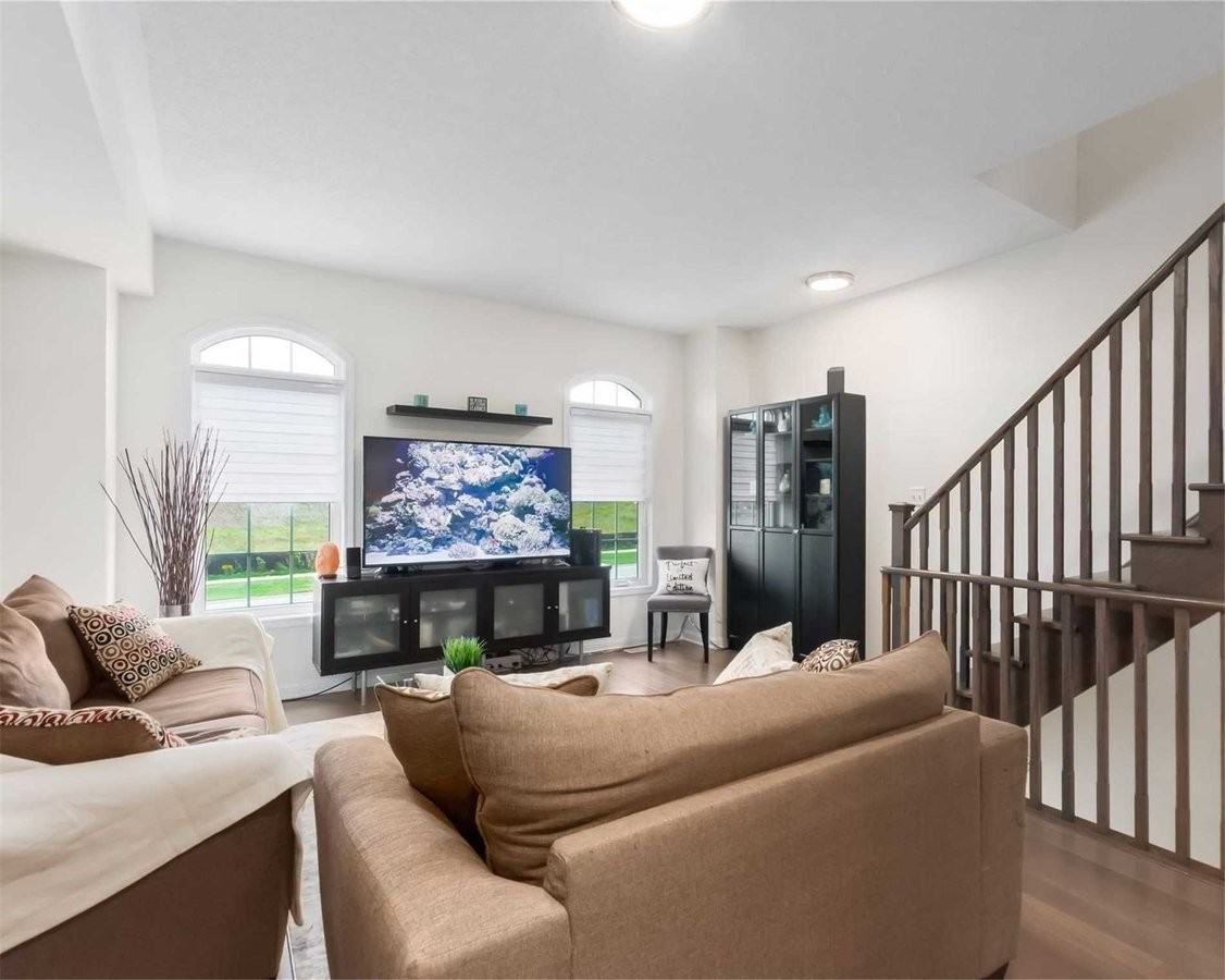 1369 Salem Road North - Photo 3 of 17