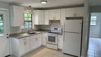 907 Royal Oak Ct - Photo 1 of 1
