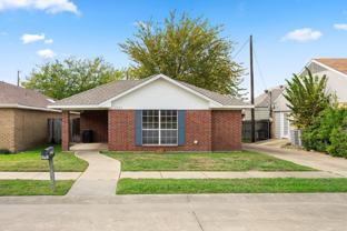 1753 Red Oak Cir - Photo 1 of 1