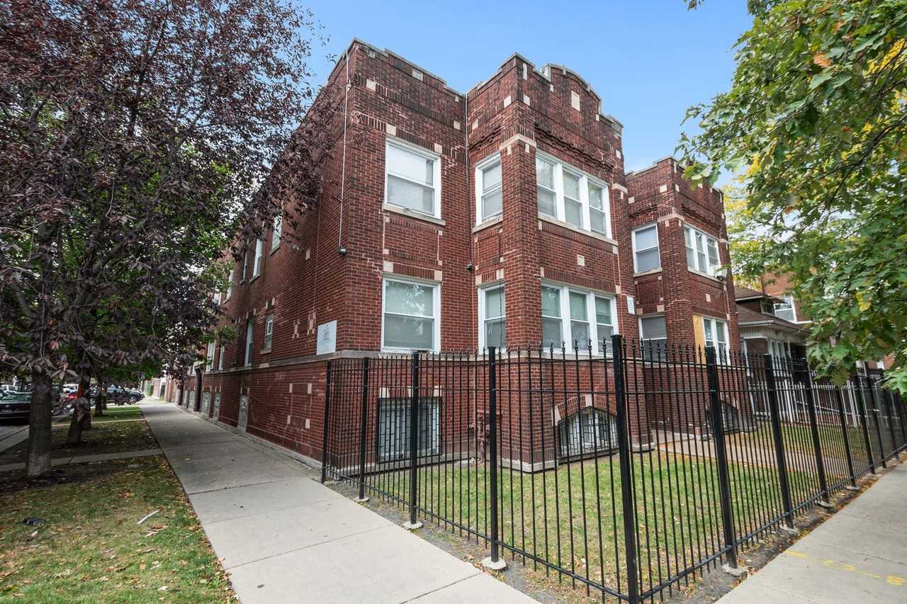 6156 S Albany Ave. Chicago IL - Photo 4 of 10