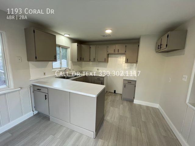 1193 Coral Dr - Photo 3 of 18