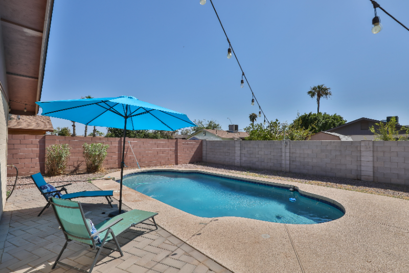 531 W Del Campo Ave - Photo 2 of 32