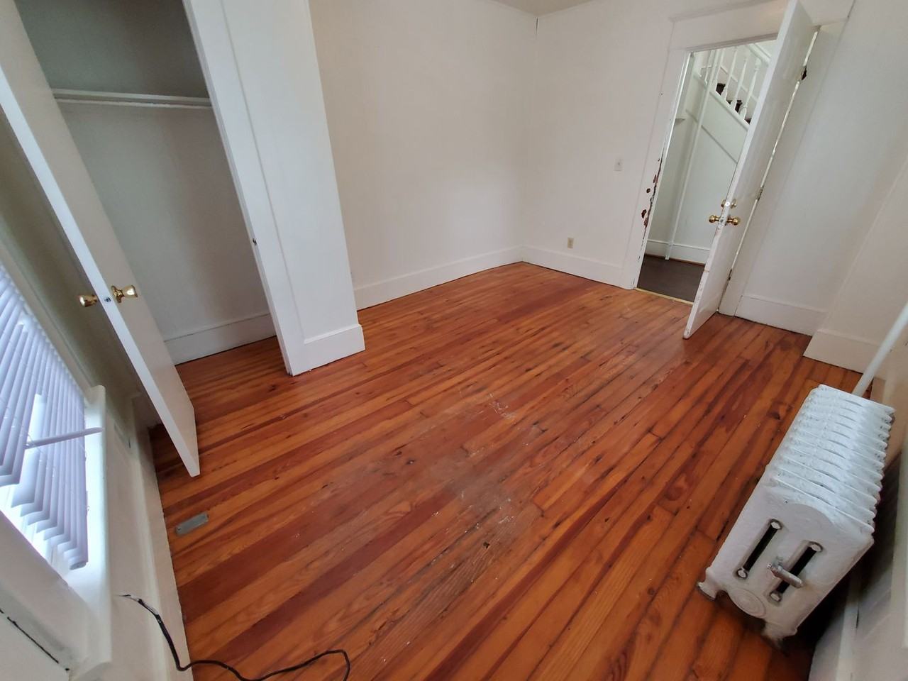 130 N Gill St - Photo 7 of 32