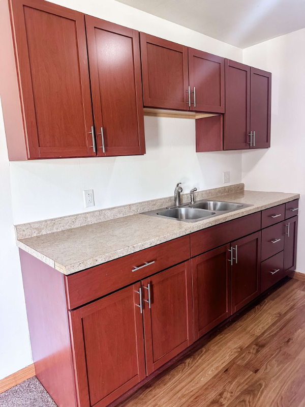 626 Mohican Ct - Photo 3 of 15