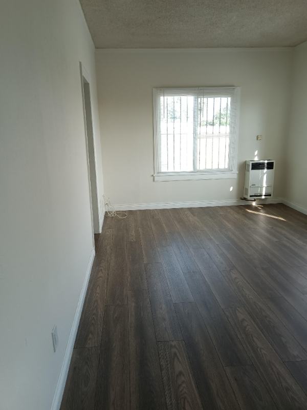 1407 W 49th St #1407 - Photo 2 of 10