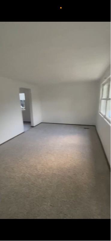 508 W Clark St - Photo 2 of 6