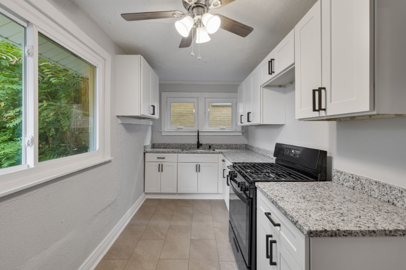 7228 Page Ave - Photo 3 of 15