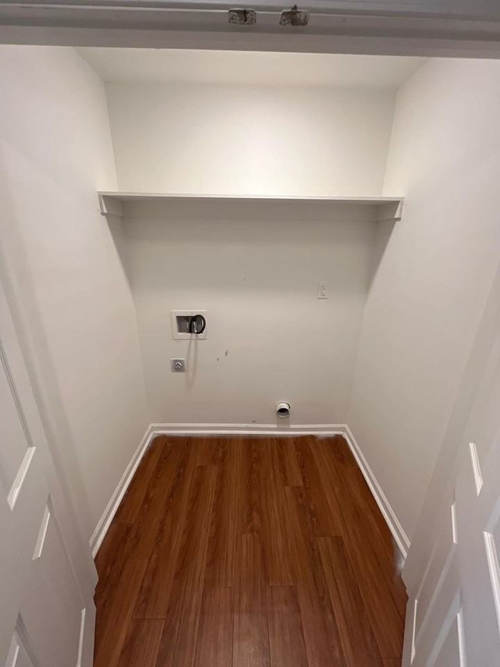 Old Mill Apartments - Photo 5 of 13