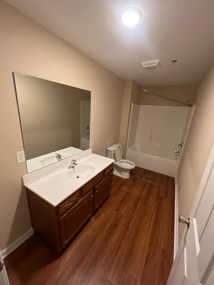 Old Mill Apartments - Photo 7 of 13
