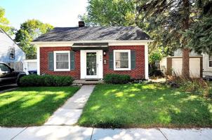 featured image of 906 Sylvan Ave