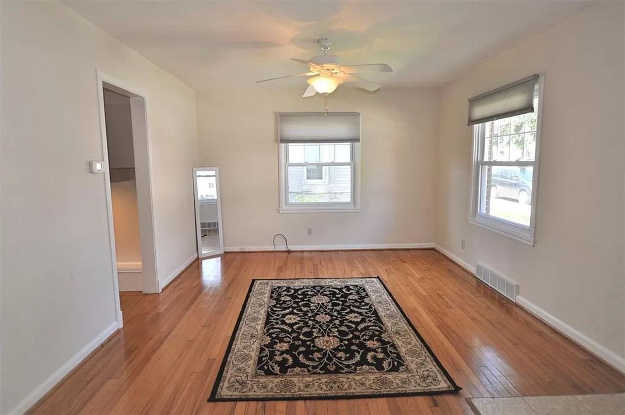 906 Sylvan Ave - Photo 3 of 25