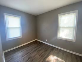 5800 W Carmen Ave - Photo 1 of 1