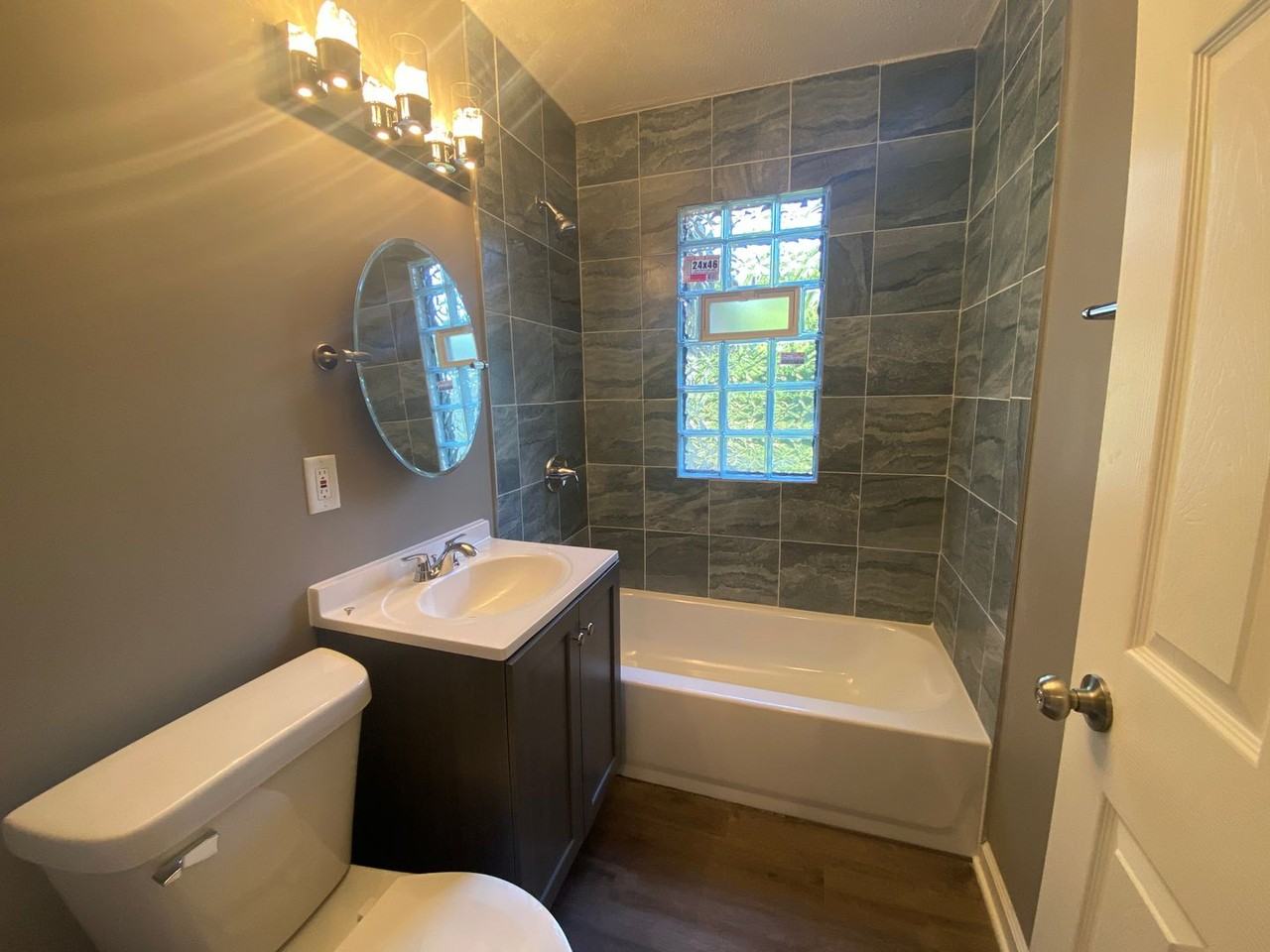 5800 W Carmen Ave - Photo 3 of 6