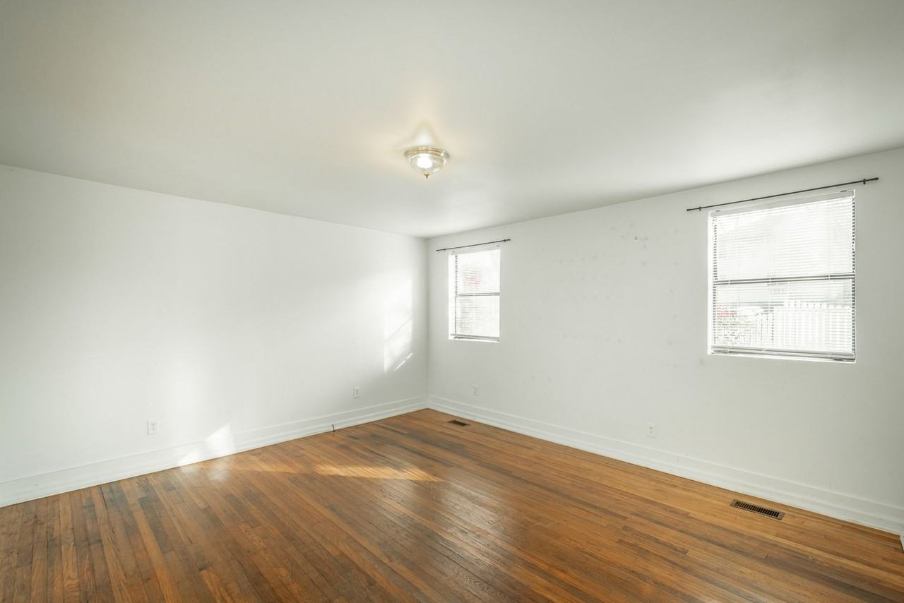 126 Goodson Ave - Photo 4 of 18