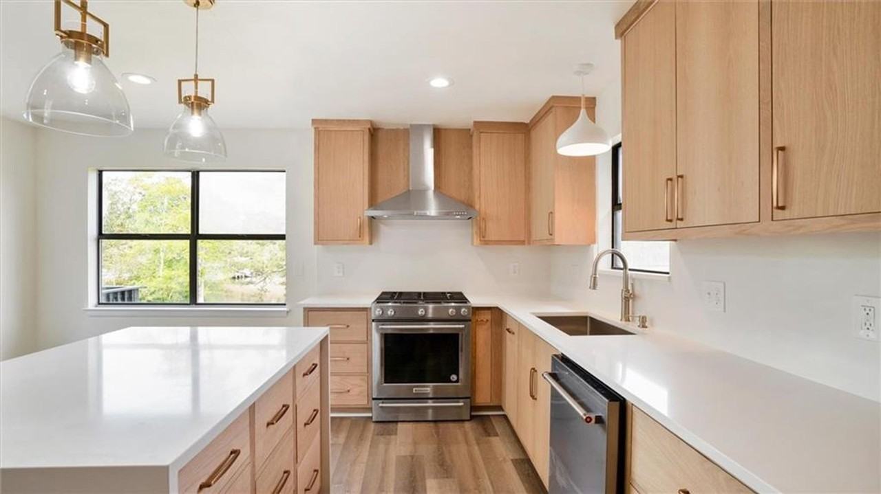 4062 Dawson Dr - Photo 7 of 35