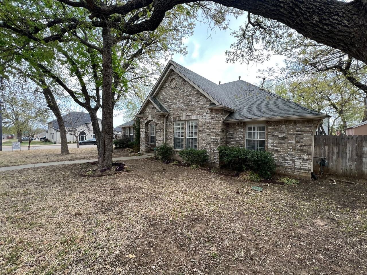 709 Red Oak Smt - Photo 2 of 30