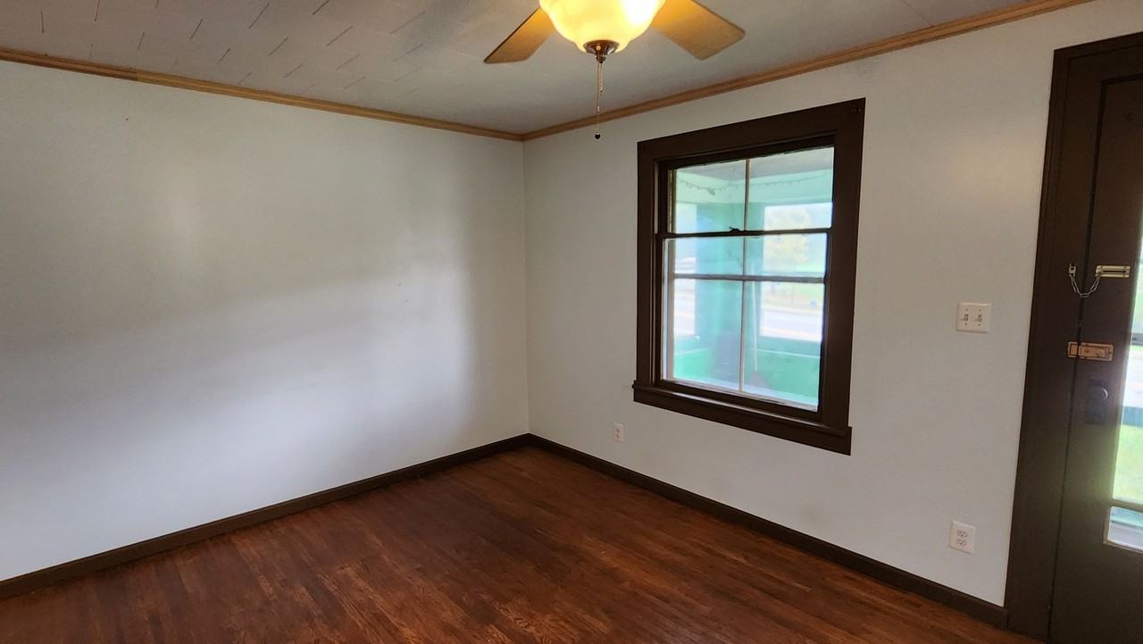 659 S Union St - Photo 2 of 16