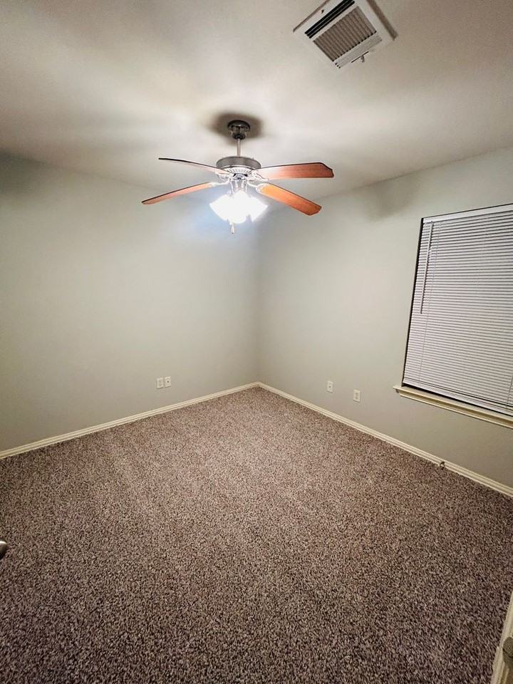 1912 Prosperity Trl - Photo 4 of 9