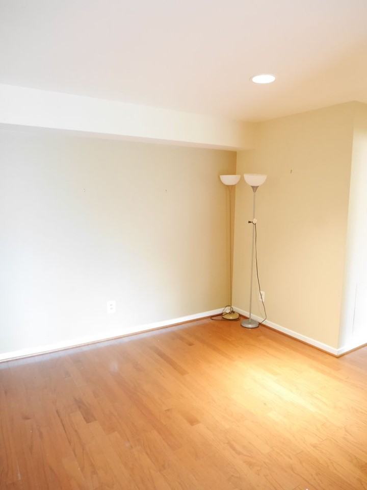 10004 Hellingly Pl - Photo 7 of 23