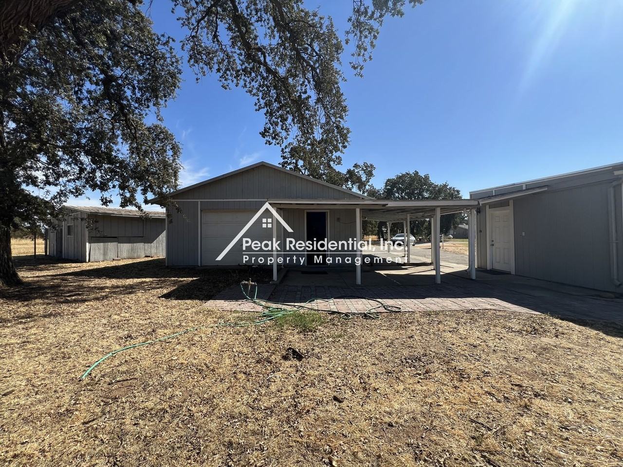 3251 Neighbor Ln - Photo 3 of 18