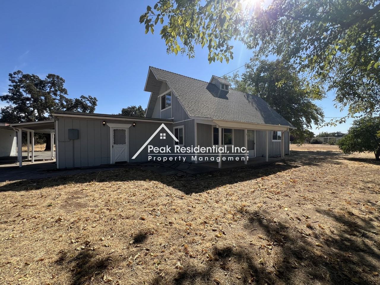 3251 Neighbor Ln - Photo 4 of 18