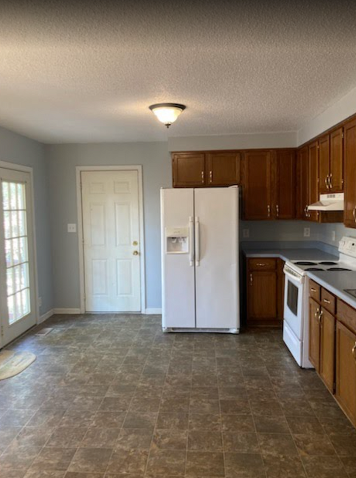 1016 Merritt Lewis Ln - Photo 5 of 18