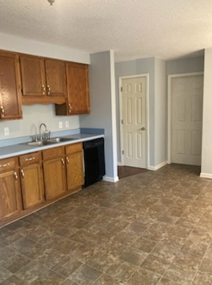 1016 Merritt Lewis Ln - Photo 6 of 18