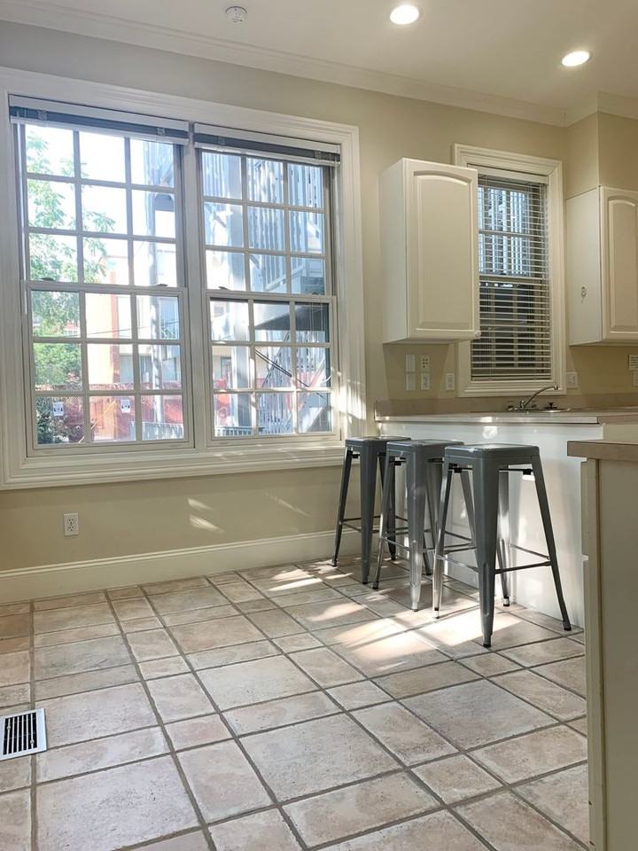 1327 Geddes Ave - Photo 5 of 31