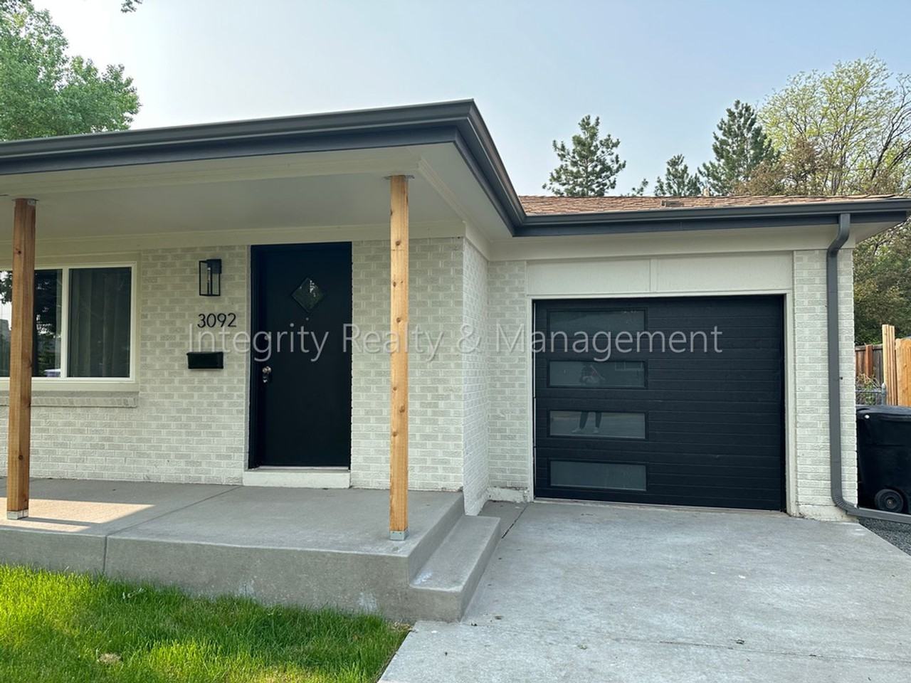 3092 W Layton Ave - Photo 3 of 42