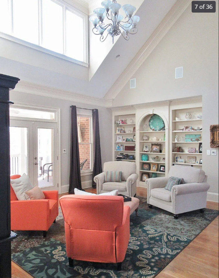 1051 Robinson Ct - Photo 7 of 13