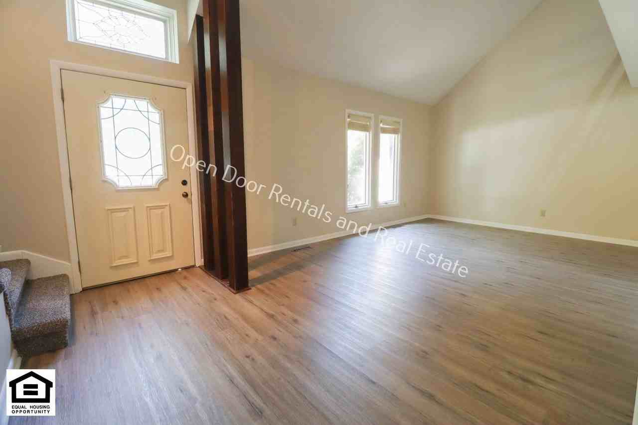 10512 Brandywine Dr - Photo 3 of 20