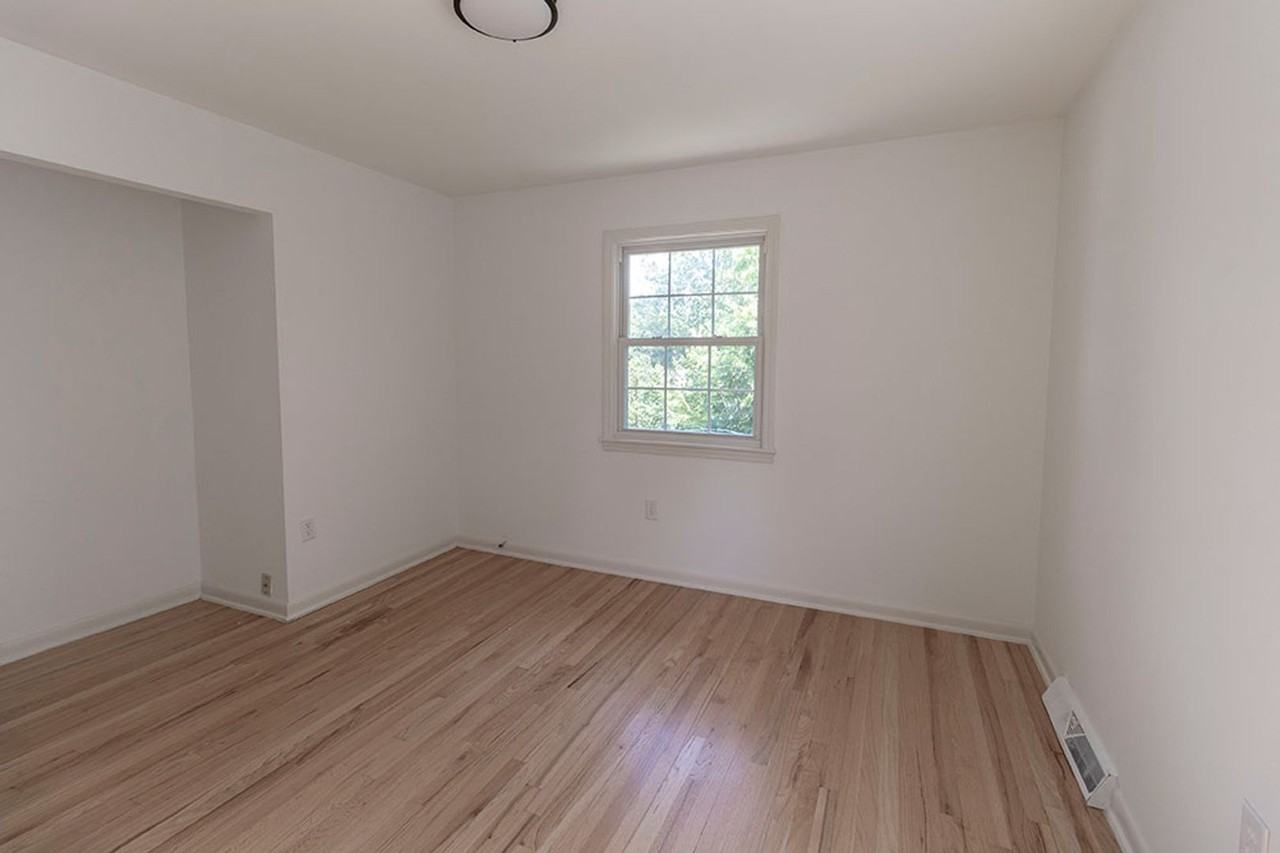 100 W Leslie Ln - Photo 4 of 46