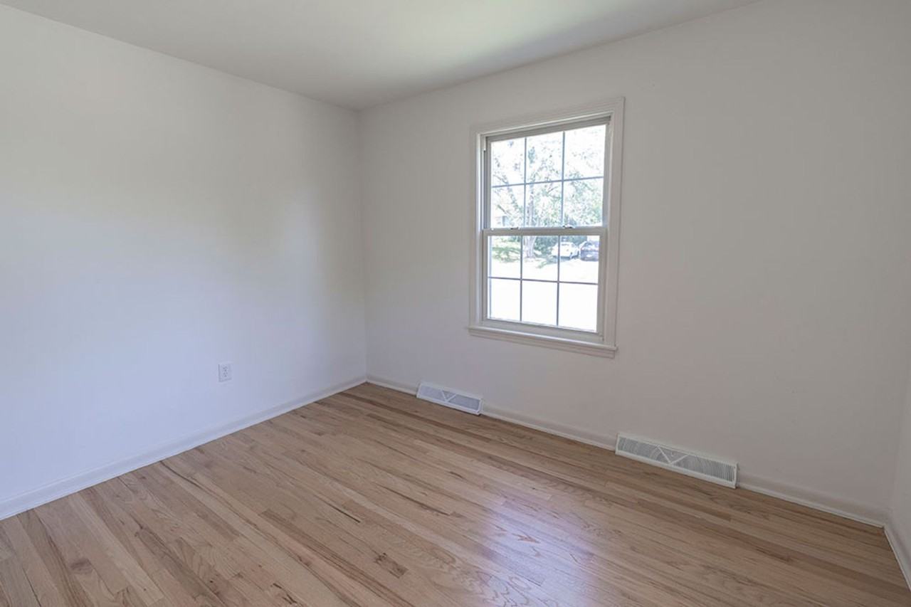 100 W Leslie Ln - Photo 6 of 46