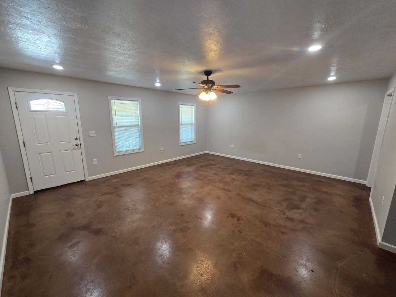 1423 McClain Apartments - Photo 2 of 9