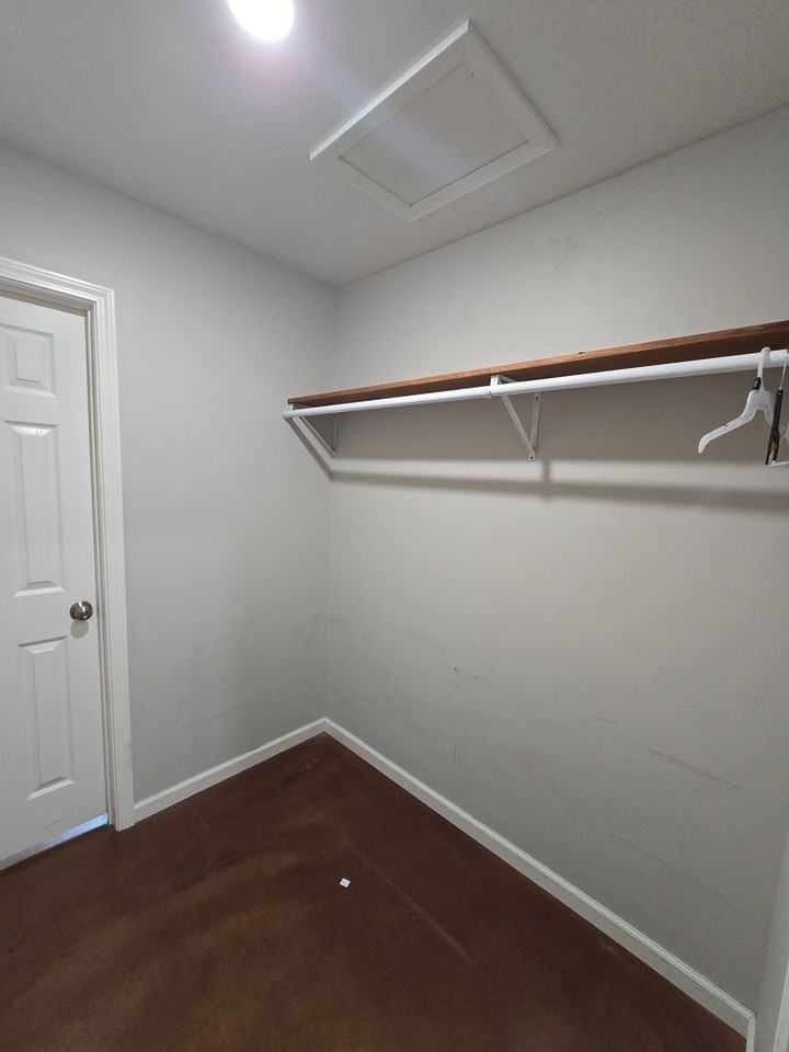 1423 Mclain Street #20 - Photo 7 of 9