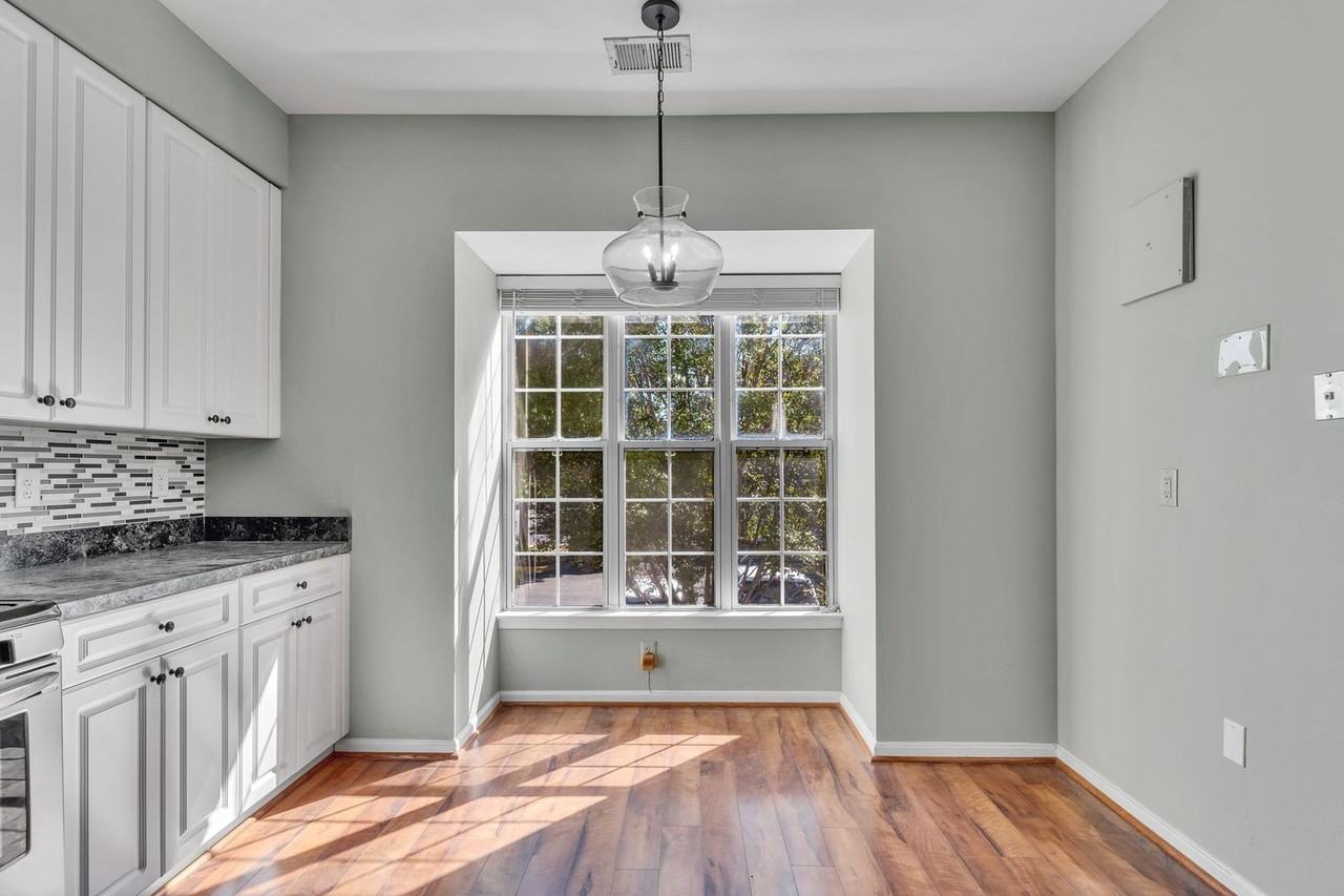 1148 Cranston Ct - Photo 5 of 26