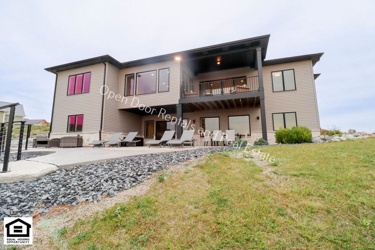 155 Lane 282b Hamilton Lk - Photo 2 of 50