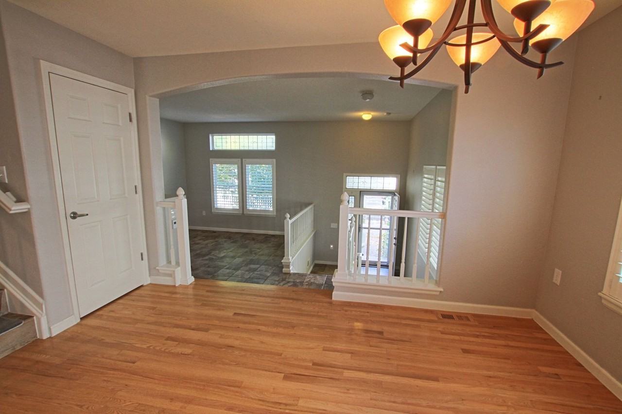 1467 Bergen Rock St - Photo 7 of 24