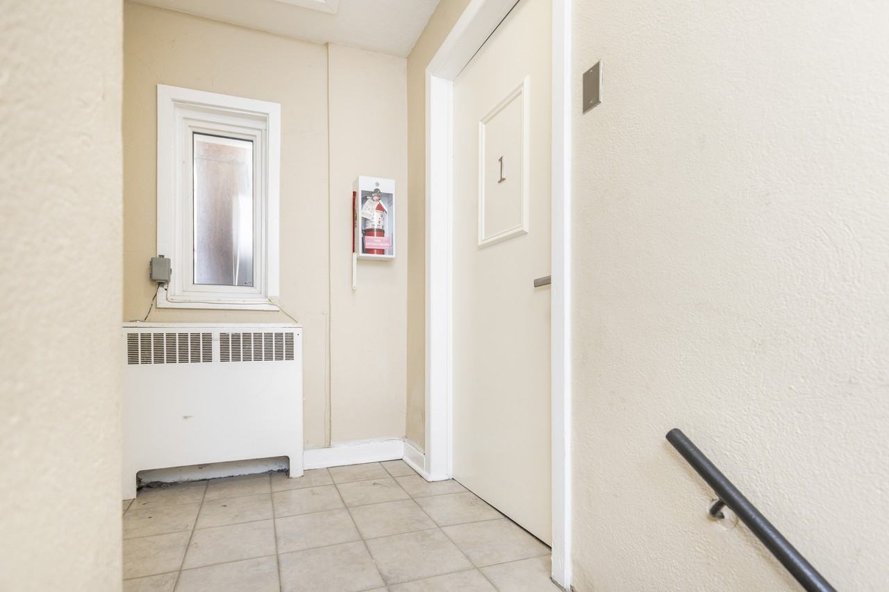 462 Bronson Avenue #1 - Photo 2 of 21