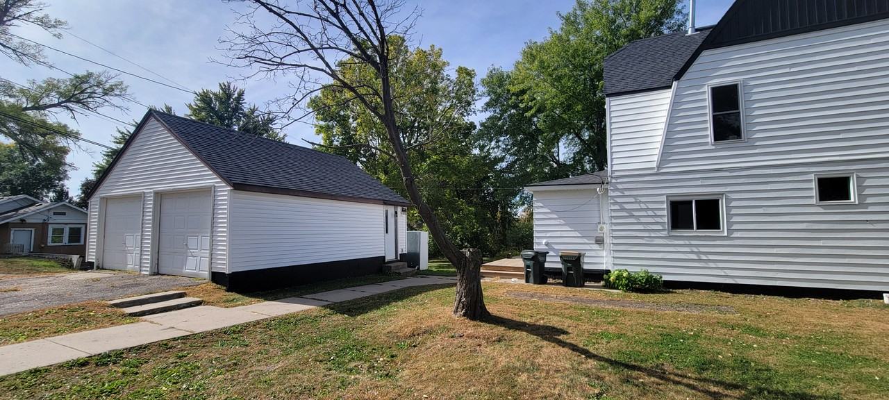 444 Minnesota Ave E #NA - Photo 2 of 28