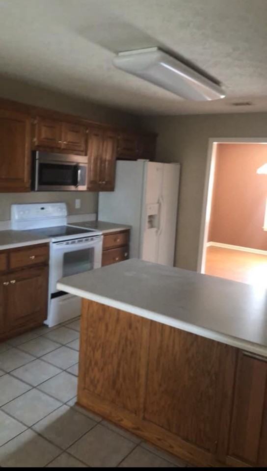 214 Crain Dr #NA - Photo 3 of 13