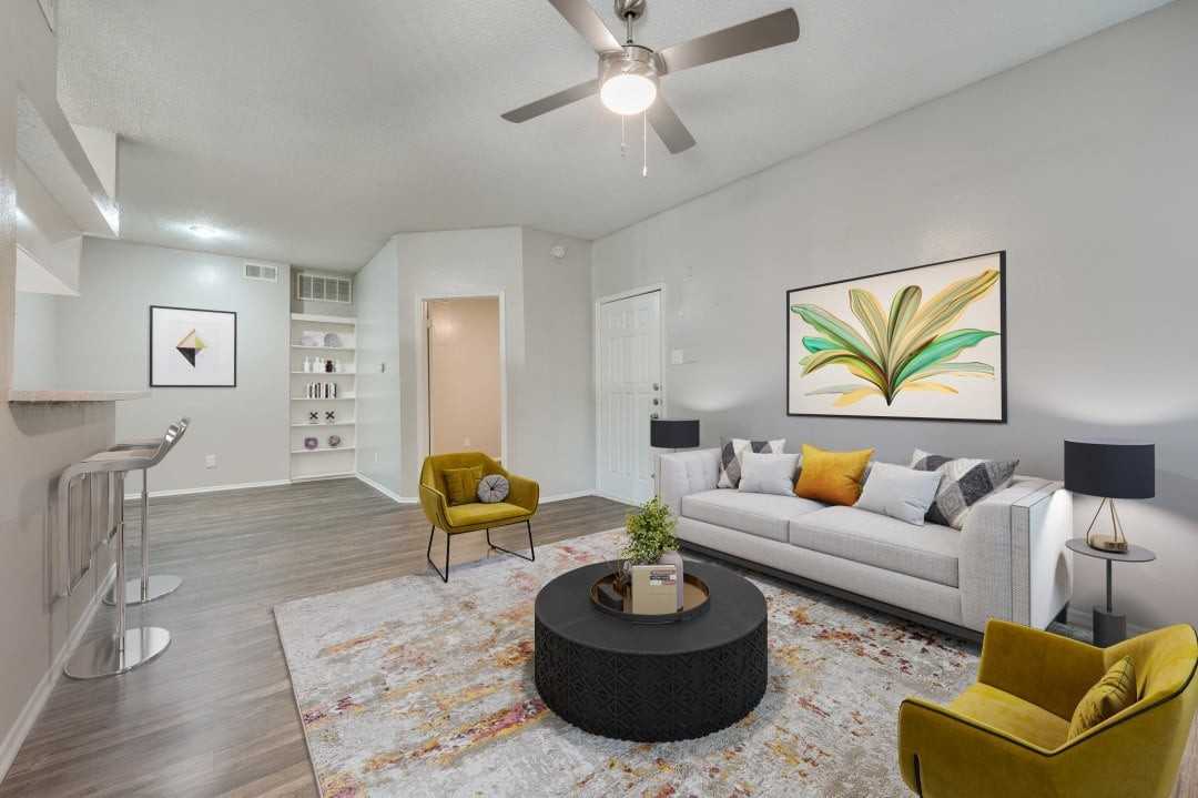 Foxborough Apartments - Photo 4 of 49