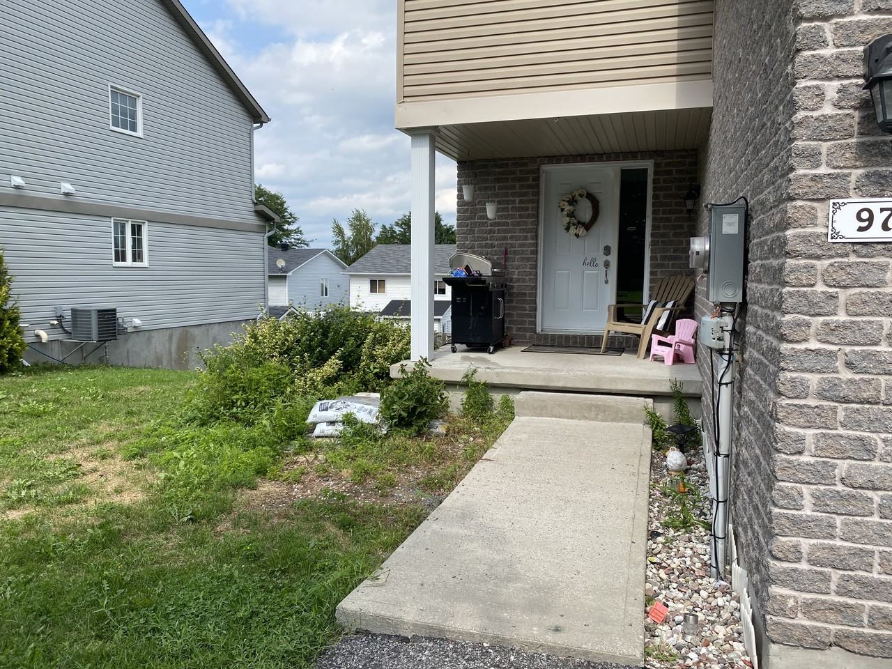 975 Payer Street - Photo 3 of 29
