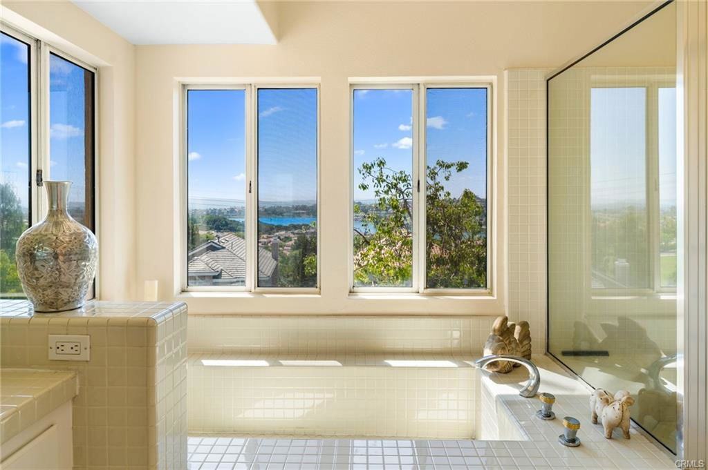 22535 Bayberry - Photo 3 of 8