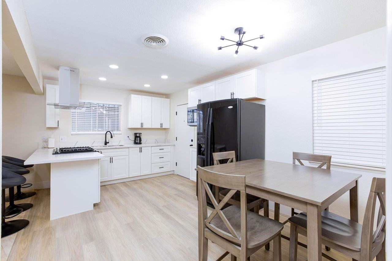 Squires St - Photo 4 of 12